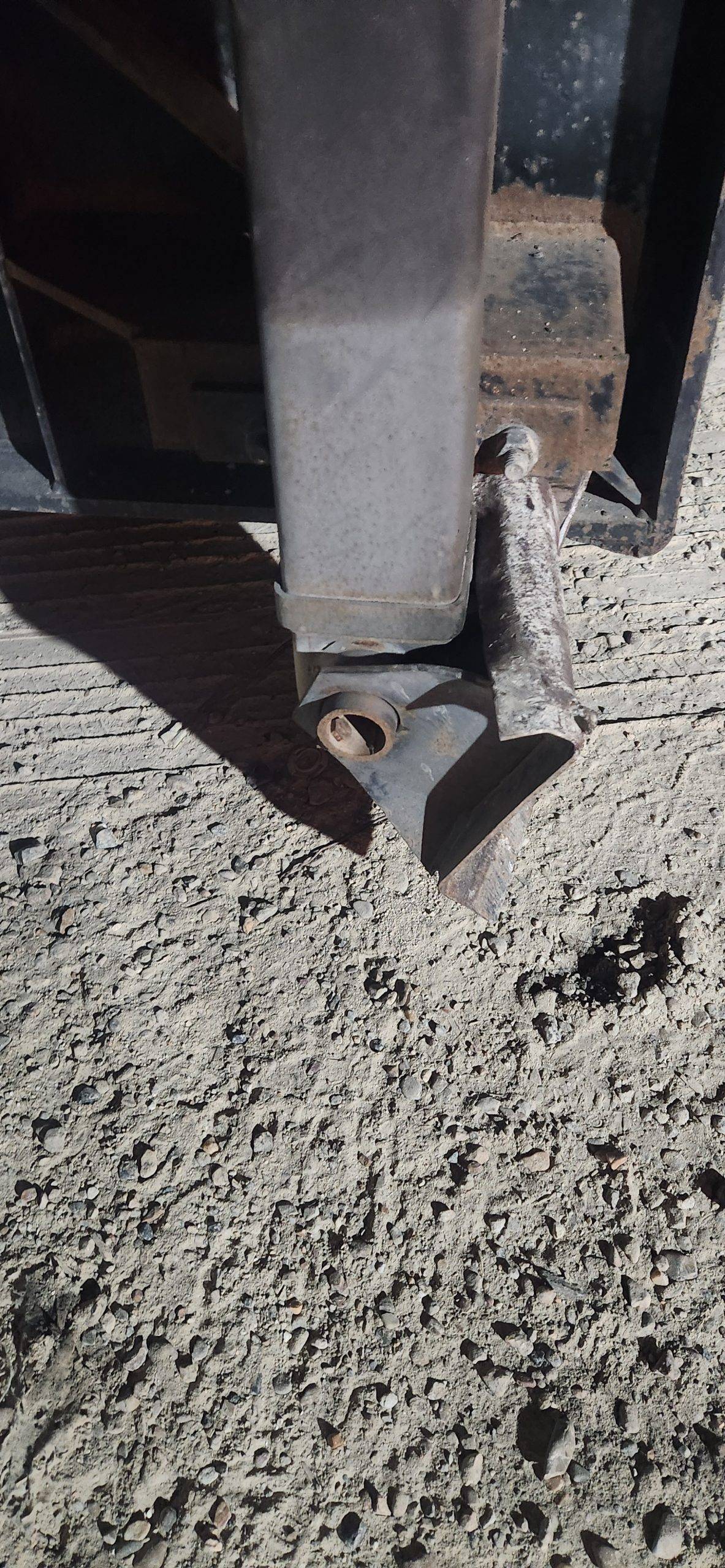 Recovery Services 24 Hour Mobile Truck, Trailer And Tire Repair (26)