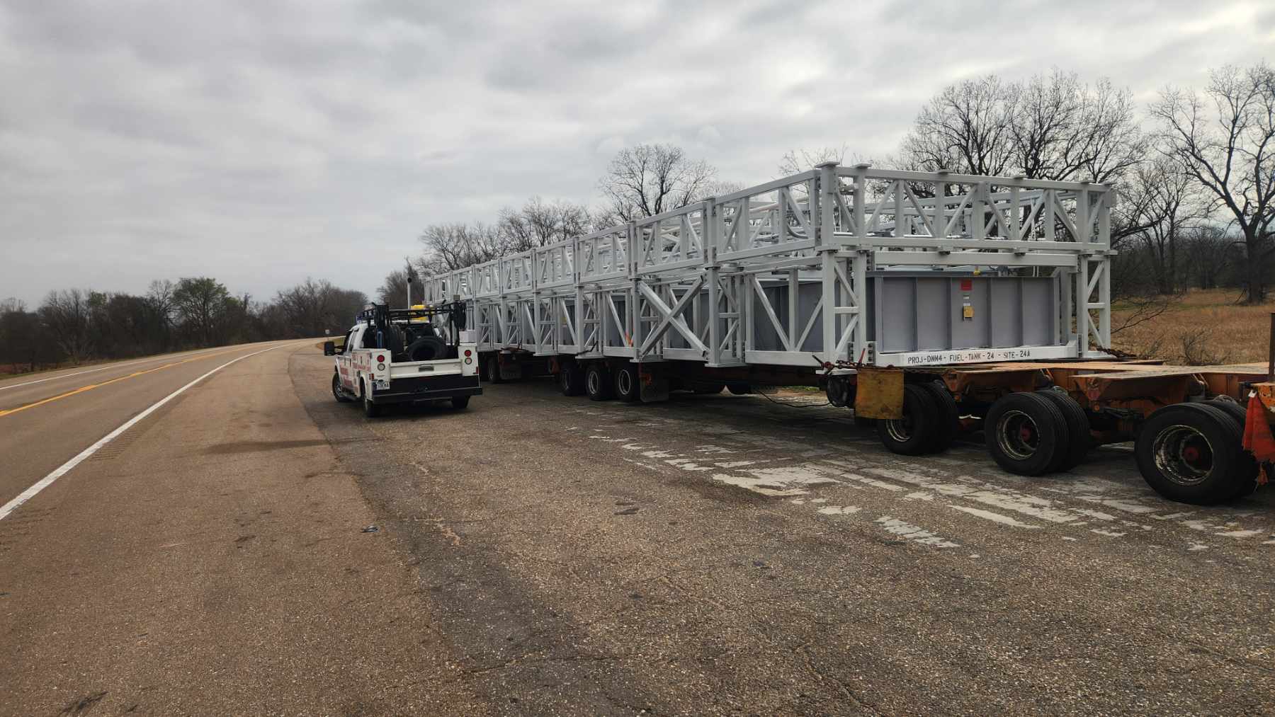 Client Provided Recovery Services 24 Hour Mobile Truck, Trailer And Tire Repair (1)